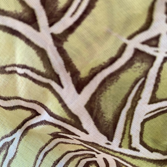 Green 3 piece skirt, top, wrap (cache) - Picture 6 of 8